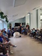 Seniorzy aktywni z Connerem i grupą <q>ENZO</q>, 09.10.2024 r.6
