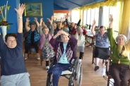 Gimnastyka i zajęcia terapeutyczne w naszym DPS Maj 2015 r.3