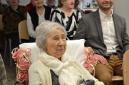 100-lat ciepłego uśmiechu Heleny Wrzosek r.8