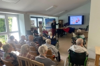Pediatrzy seniorom - wolontariusze z wykładami o szczepionkach - szkoła szczepień, 17.09.2025 r.