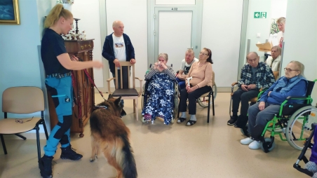 Dogoterapia z grupą <q>Enzo</q>, 16.09.2022